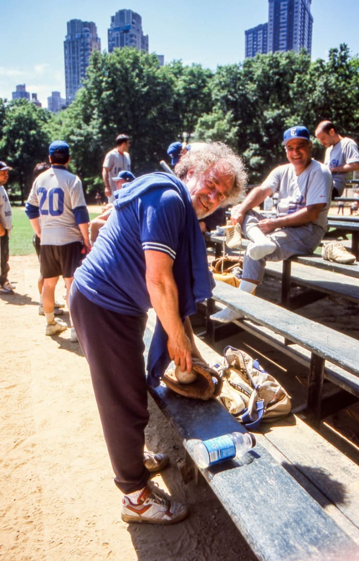 Chass, the Times's "bantam rooster"—Keteyian's words—in 1998. And to his right: Corio, another Times softball lifer.